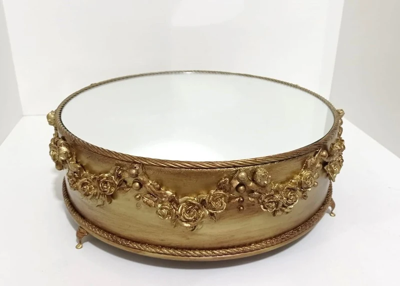 Boleira clássica compondo a decoração